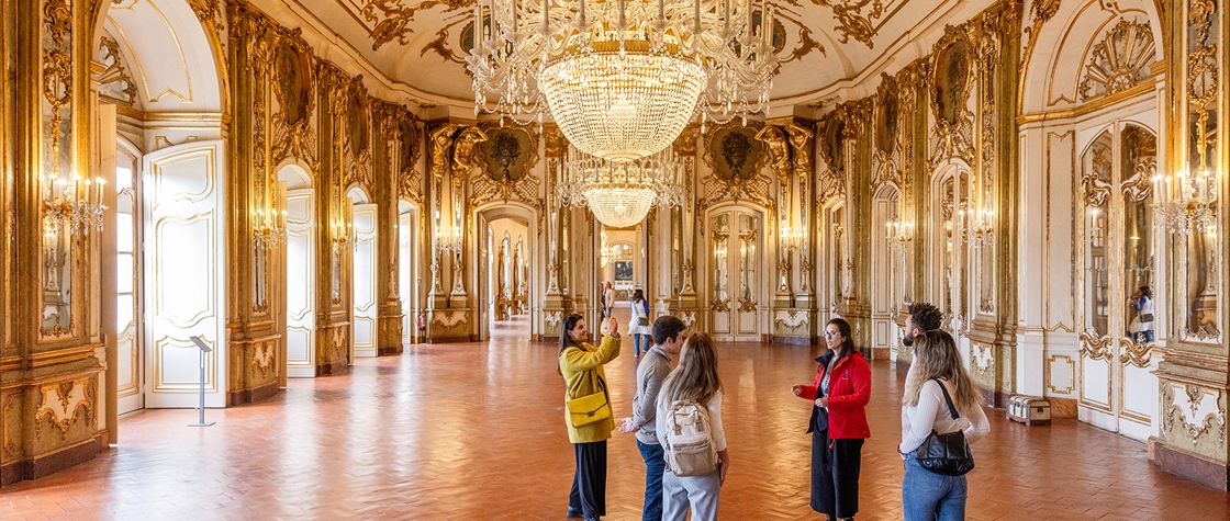 Visita Guiada ao Palácio Nacional e Jardins de Queluz
